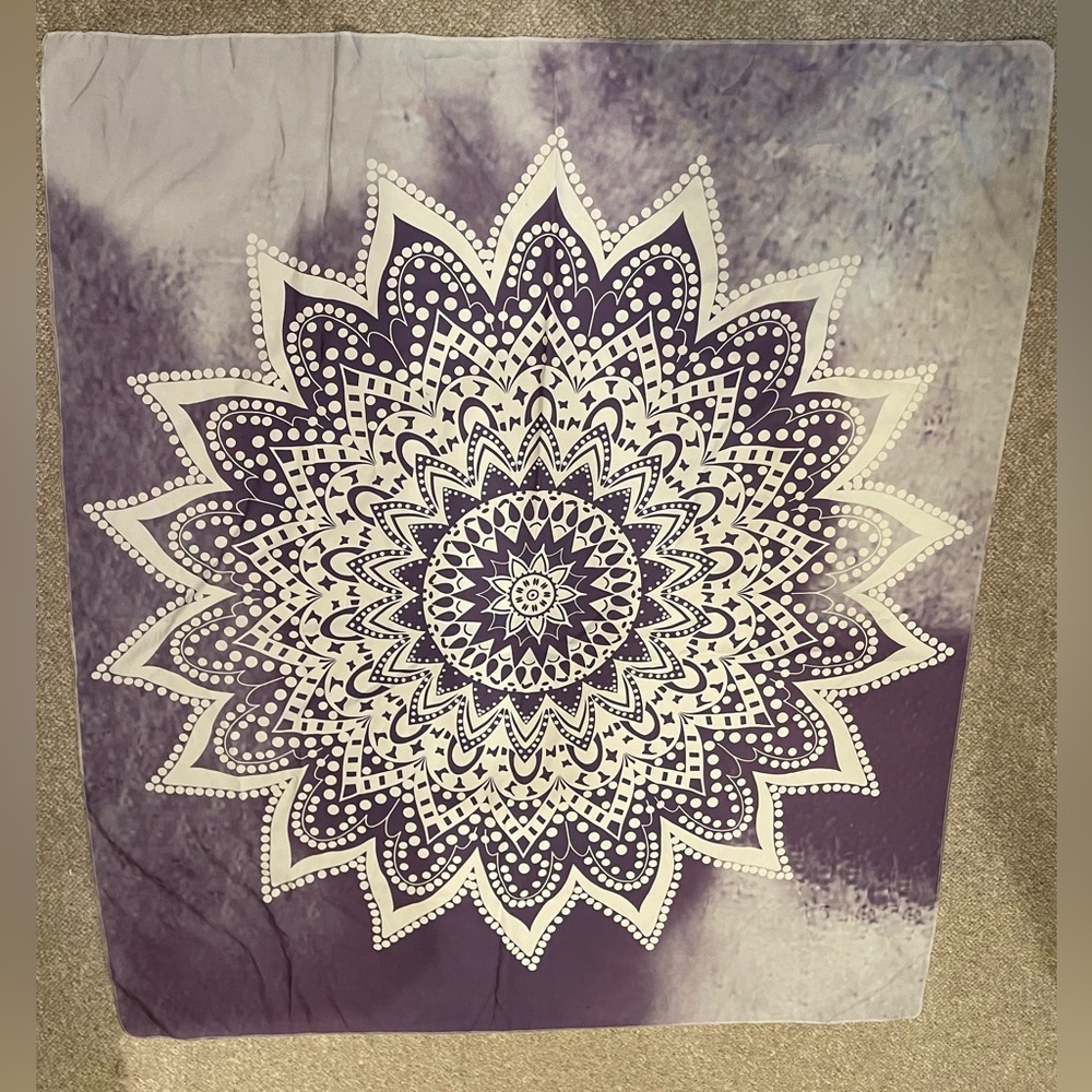Mandala purple/white tapestry